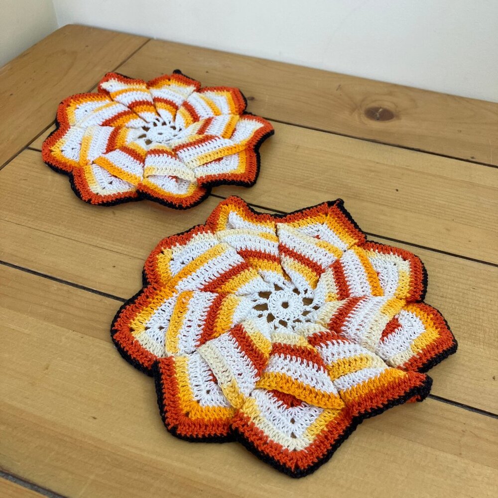 Hand Crochet Pinwheel Pot Holder Doily Vintage Set of 2 White & Orange Stripes